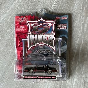 Maisto Urban Diecast Collection Ridez-‘86 Chevrolet Monte Carlo SS